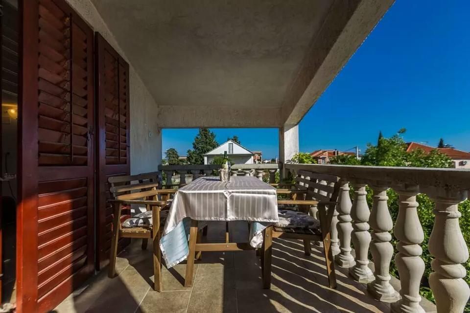 Apartments Marinka Biograd Na Moru Ngoại thất bức ảnh